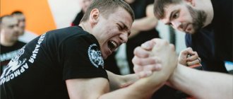 Крутая тренировка для армрестлинга: техника, примеры и количество подходов