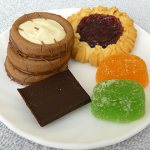 печенья, шоколад и мармелад