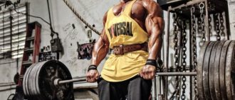Heavy deadlift in the gym