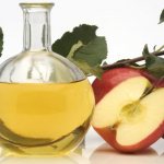 Яблочный уксус: польза и вред для здоровья человека