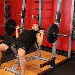 Жим штанги на наклонной скамье вверх